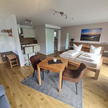 Mosel-Auszeit Apartment เบราเนอแบร์ก ภายนอก รูปภาพ
